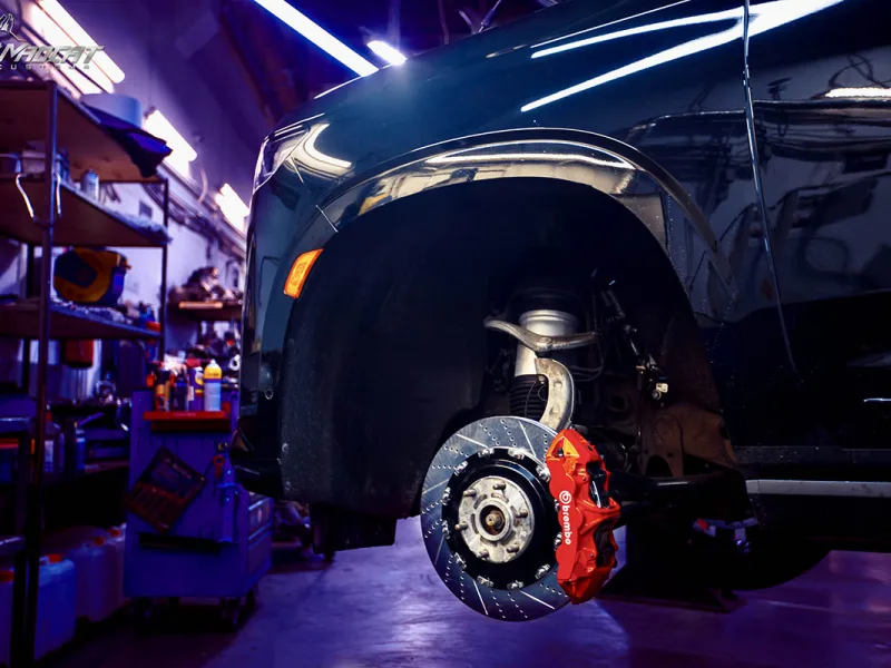 Тормозная система Chevrolet Tahoe передняя 6-ти поршневая Brembo